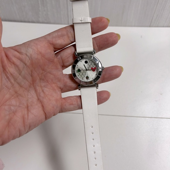 Official Disney Parks wristwatch - Picture 5 of 8